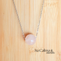 Collar con Esfera de Cuarzo Rosa – Amor Propio, Calma y Energía Positiva