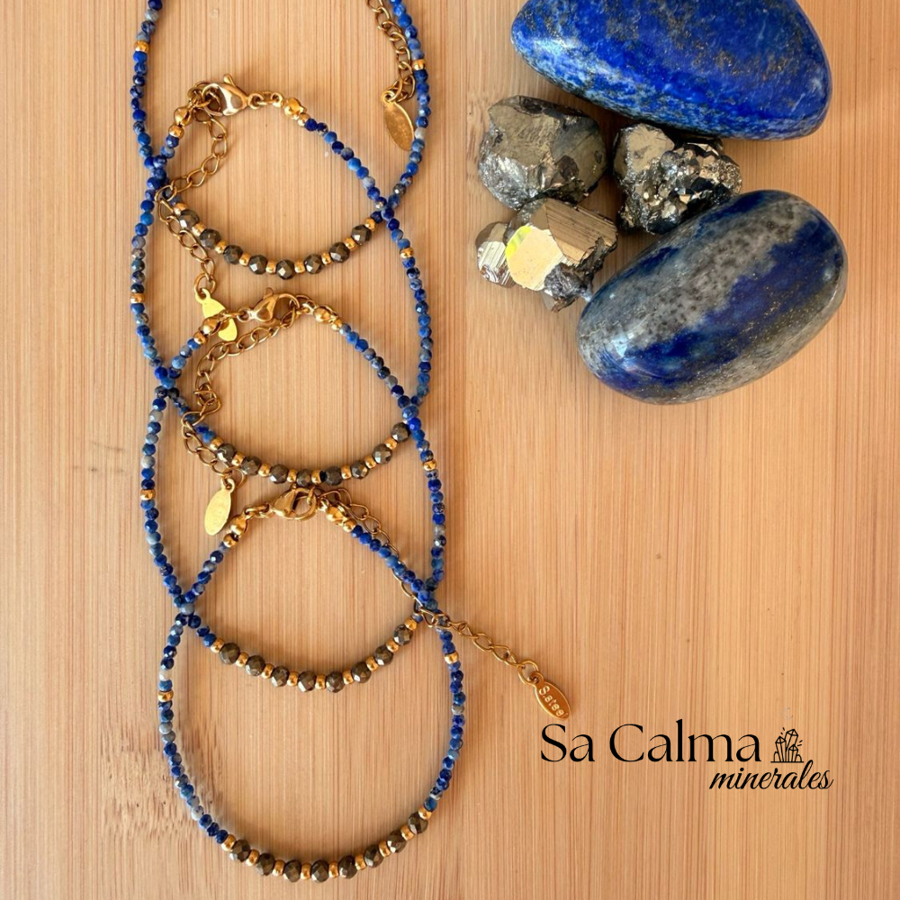 Pulsera de Pirita y Lapislázuli con Cierre de Acero Inoxidable Dorado para Protección y Confianza