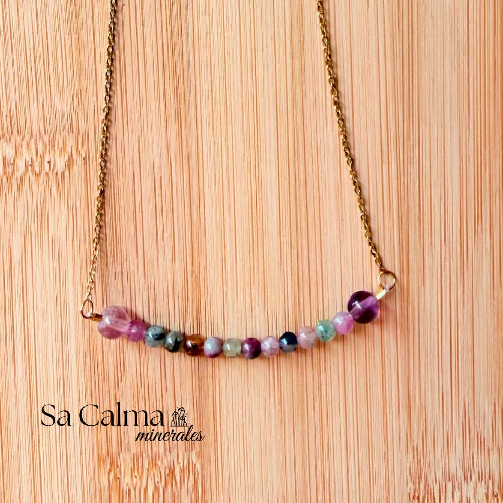 Collar de Acero Inoxidable Dorado con Turmalina Sandía – Amor, Equilibrio y Alegría