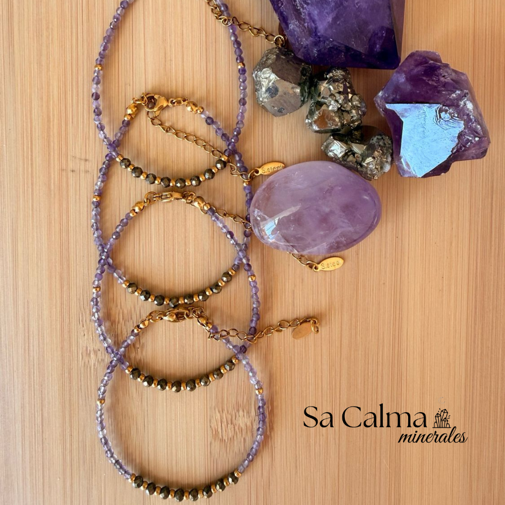 Pulsera de Pirita y Amatista con Cierre de Acero Inoxidable Dorado para Protección y Equilibrio Espiritual