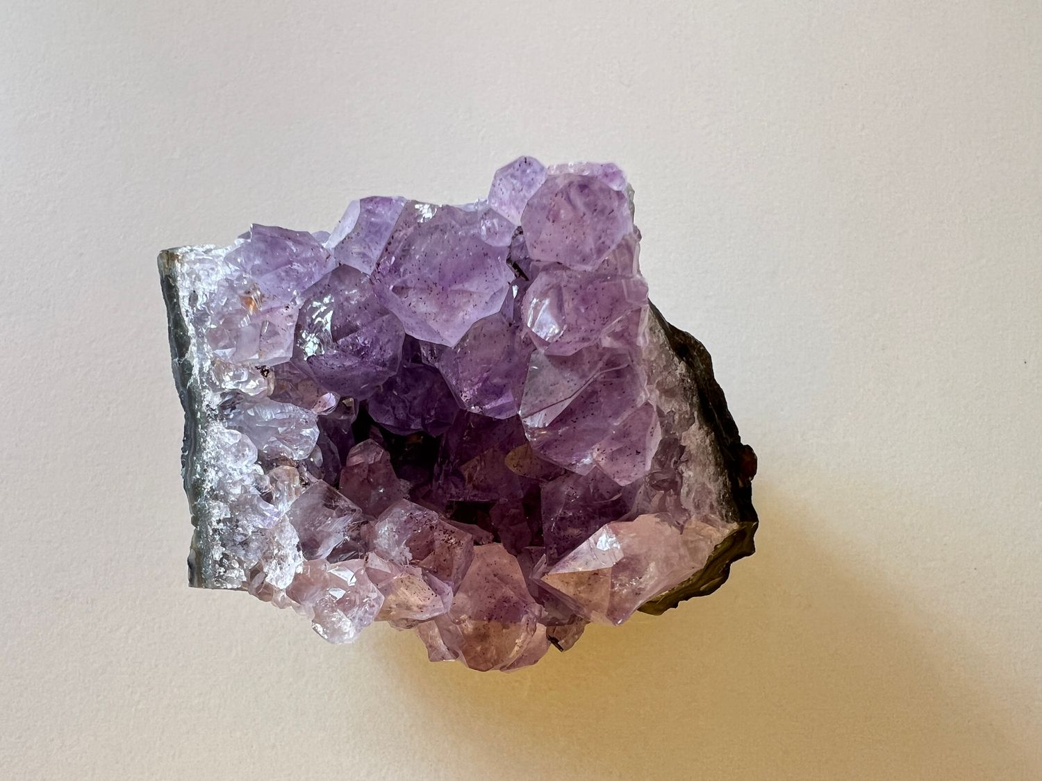 Mini Geoda Amatista Ref;04 para Calma, Intuición y Protección Energética