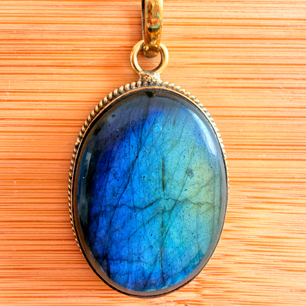 Collar Labradorita · Luz Interior