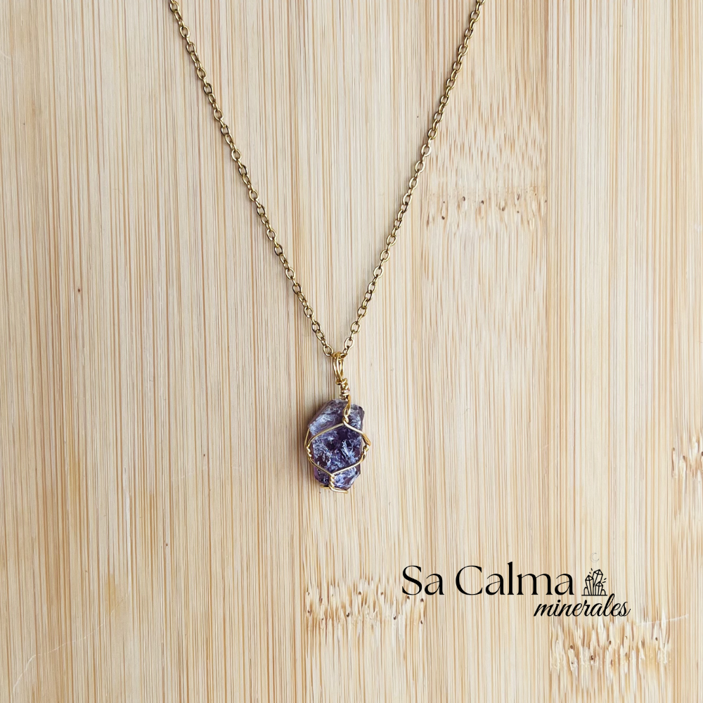 Collar de Acero Inoxidable con Amatista – Protección y Equilibrio Espiritual