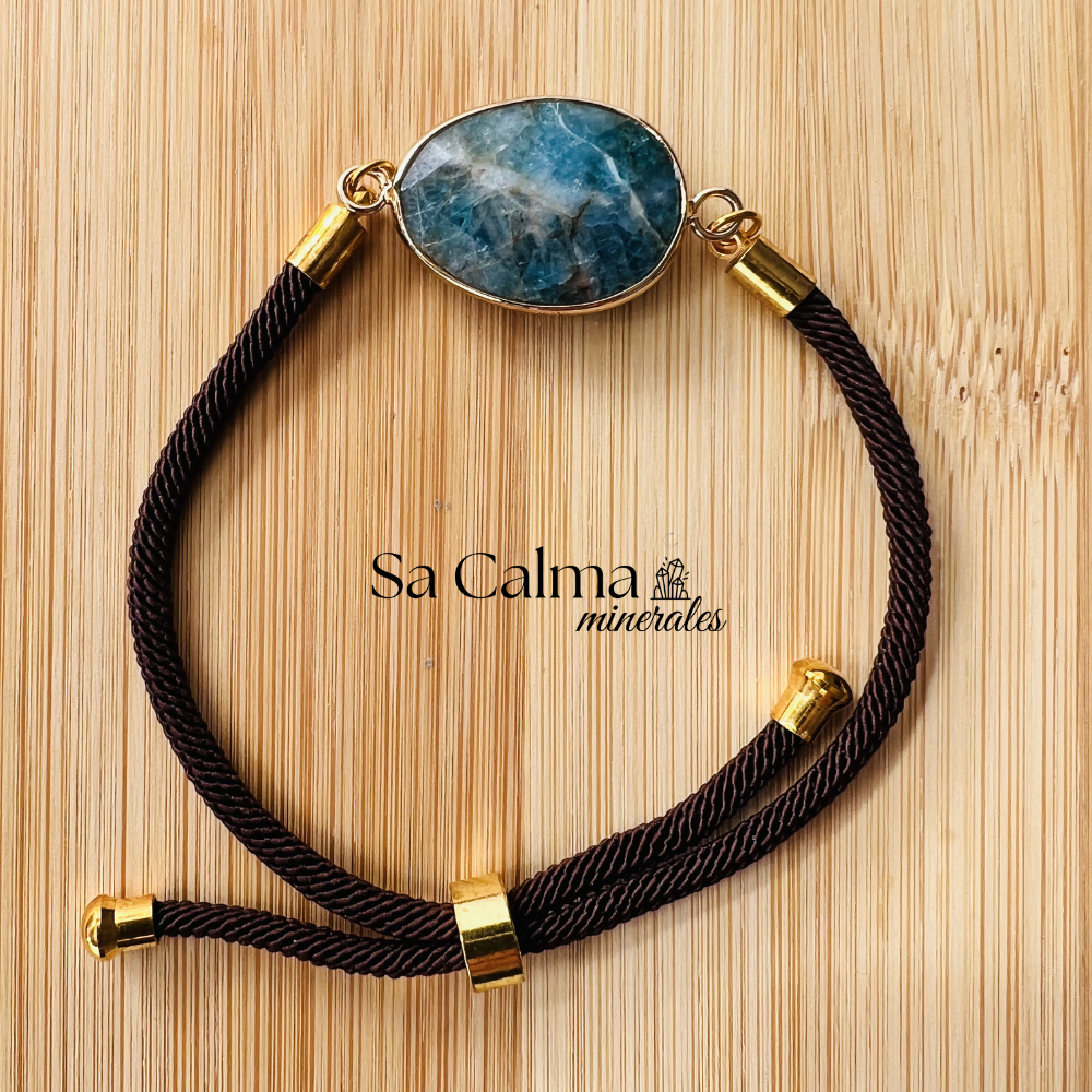Pulsera de Apatito Azul con Cierre de Cordón – Claridad y Comunicación