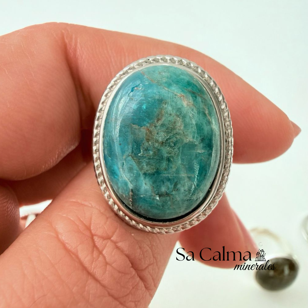 Anillo de Acero con Apatito Azul para Claridad, Creatividad y Energía Positiva
