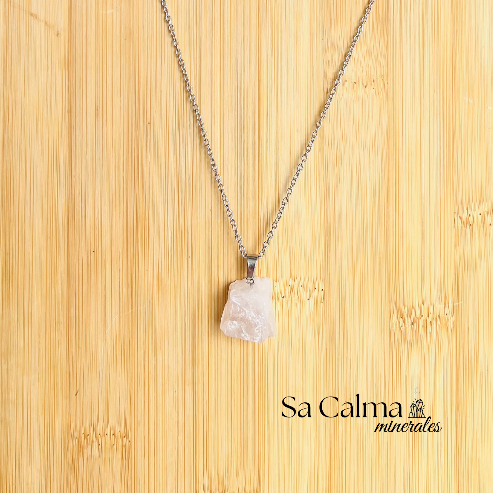 Collar de Cuarzo Rosa con Cadena de Acero Inoxidable – Amor y Armonía
