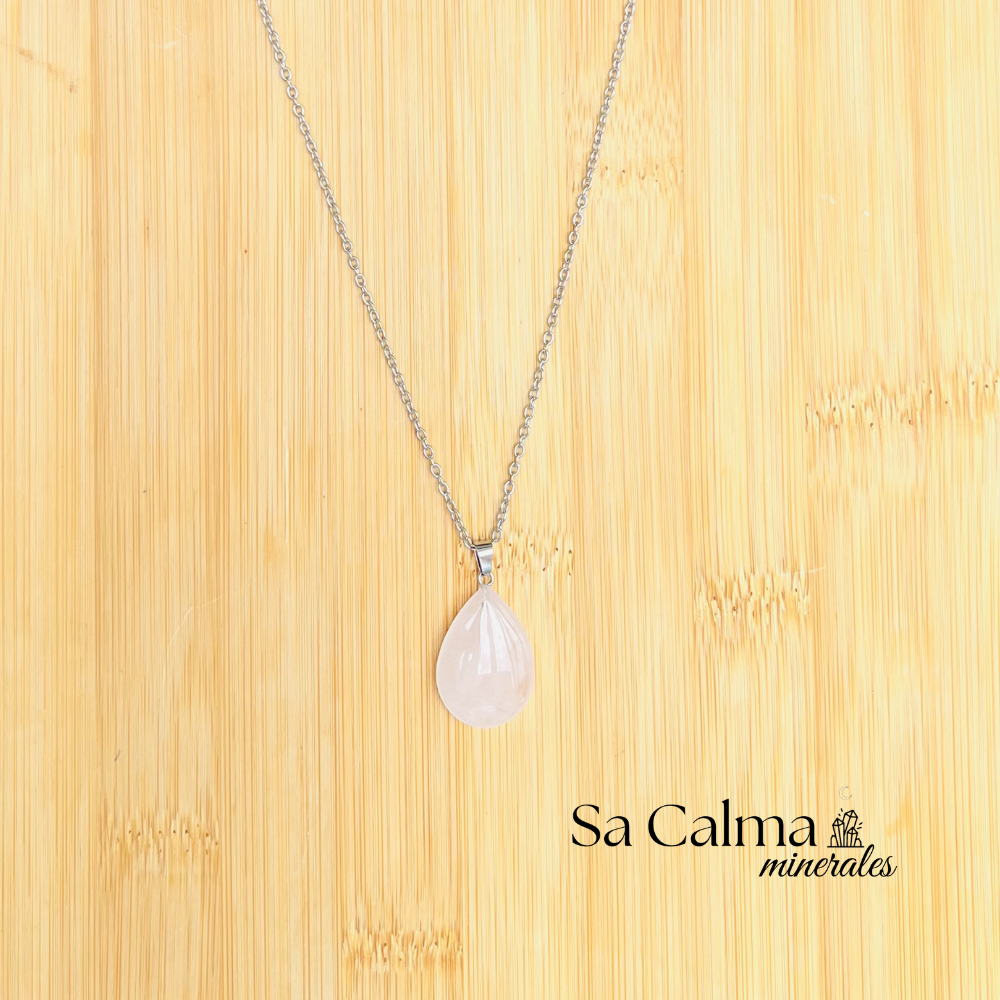 Collar de Cuarzo Rosa con Cadena de Acero Inoxidable – Amor y Armonía