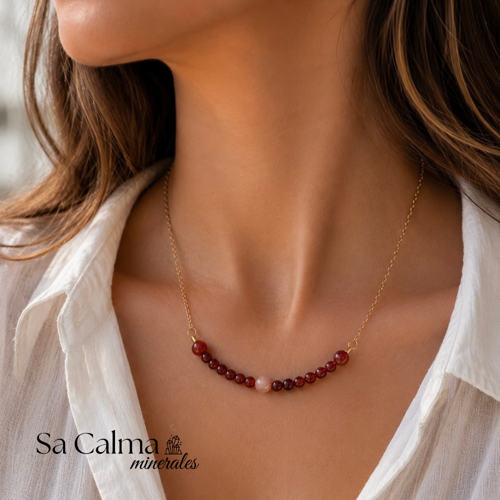 Collar de Acero Inoxidable con Cornalina y Piedra Sol – Energía, Vitalidad y Confianza