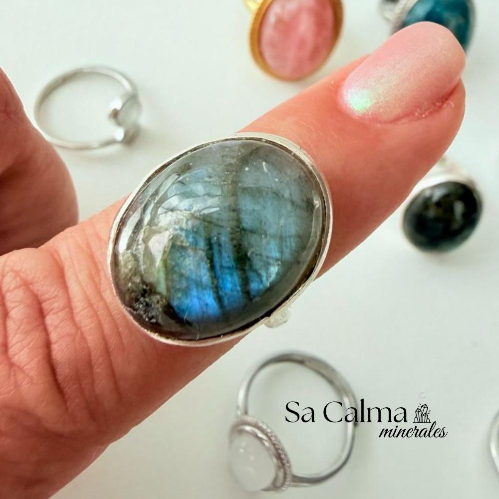 Anillo Ajustable de Plata 925 con Labradorita para Protección, Intuición y Energía Positiva