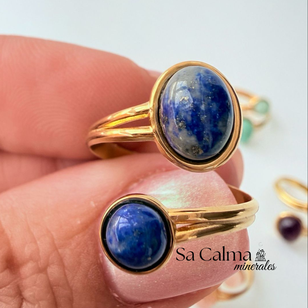 Anillo Dorado de Acero Inoxidable con Lapislázuli para Intuición, Claridad Mental y Energía Positiva