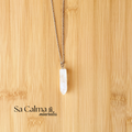 Collar con Punta de Cuarzo Cristal – Energía, Protección y Claridad