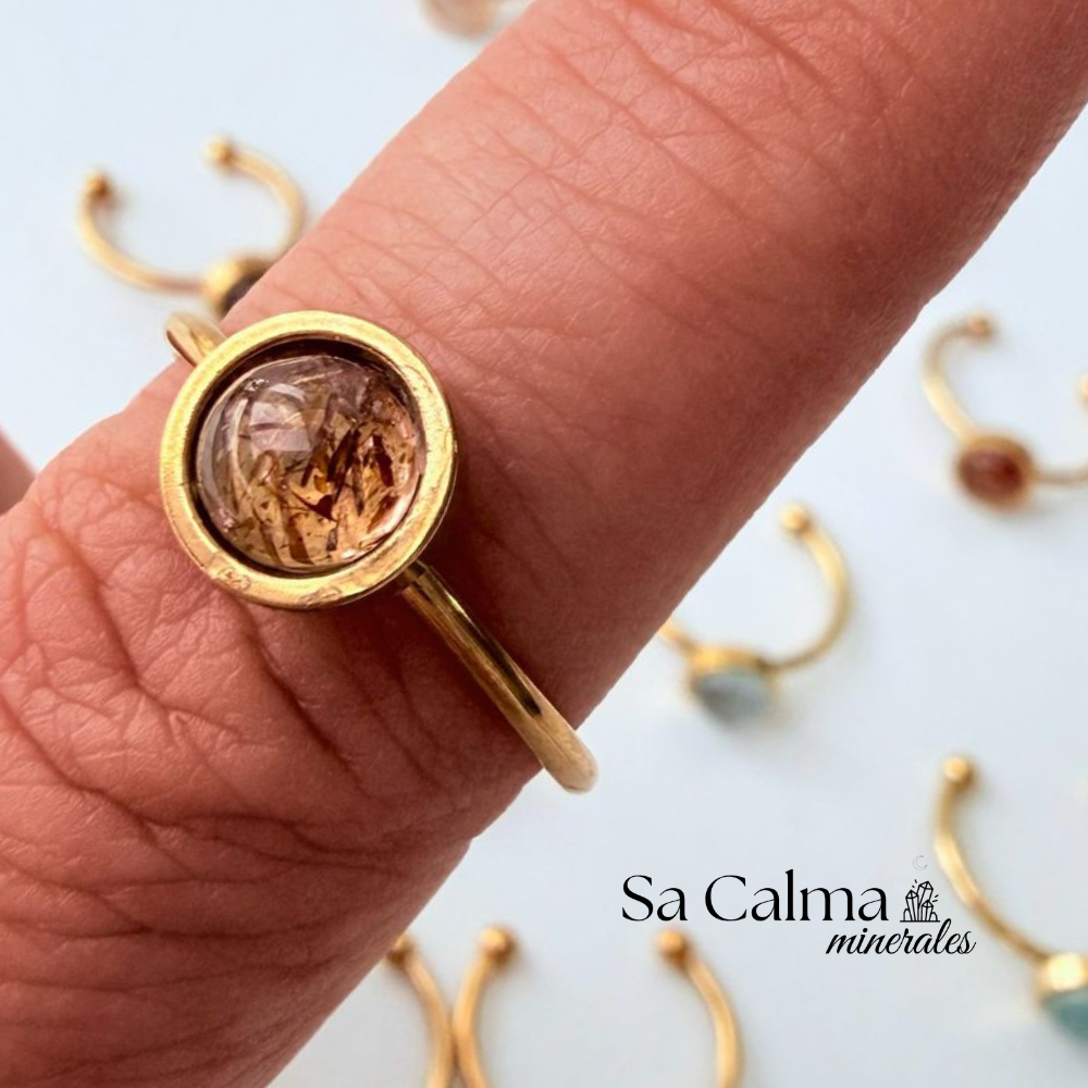 Anillo Ajustable de Acero Dorado con Super 7 para Protección, Energía y Equilibrio Espiritual